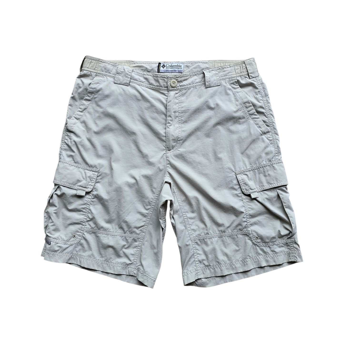 Vintage Columbia Titanium Cargo Shorts - M