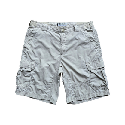 Vintage Columbia Titanium Cargo Shorts - M