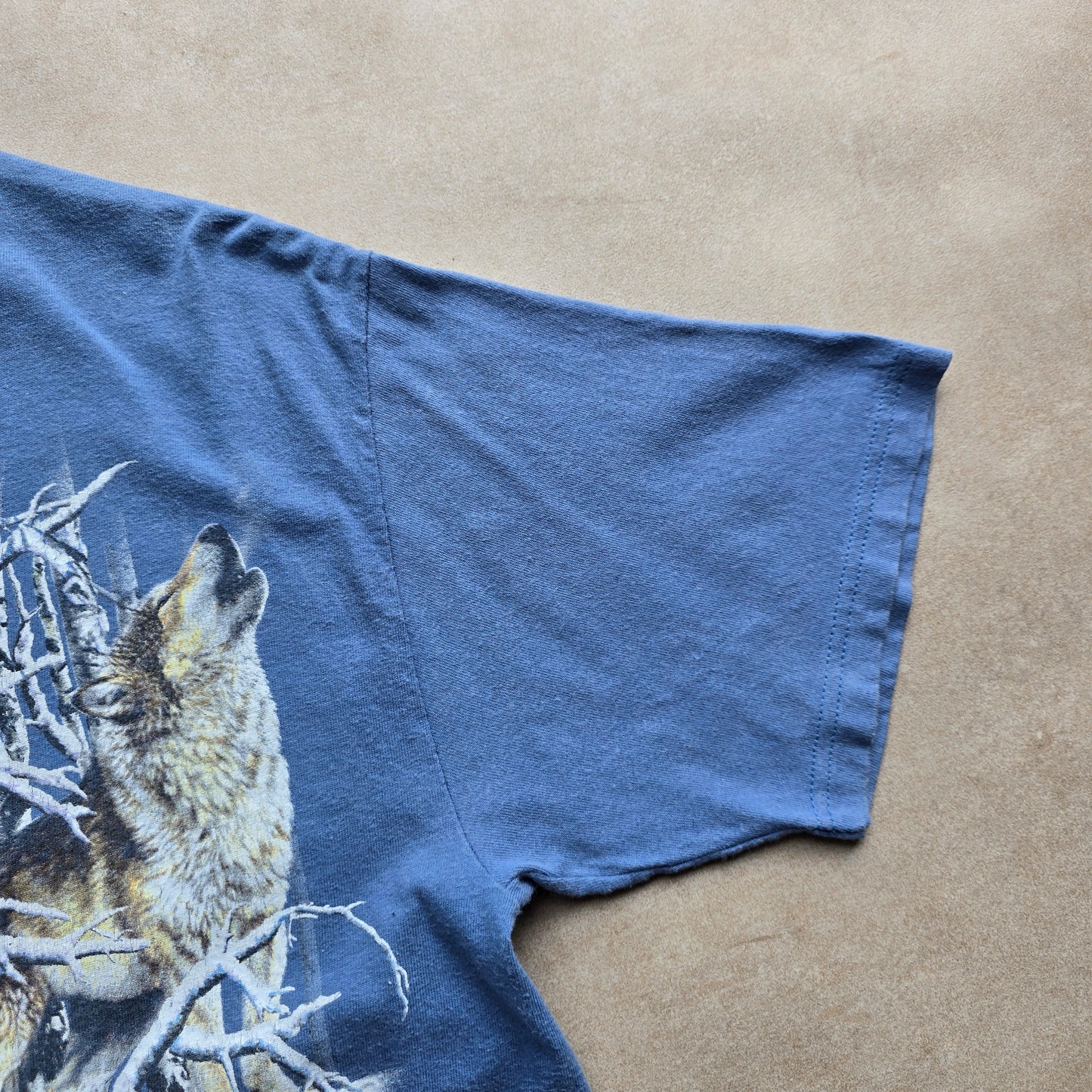 Vintage Alaska 11 Hidden Wolves Tee - S