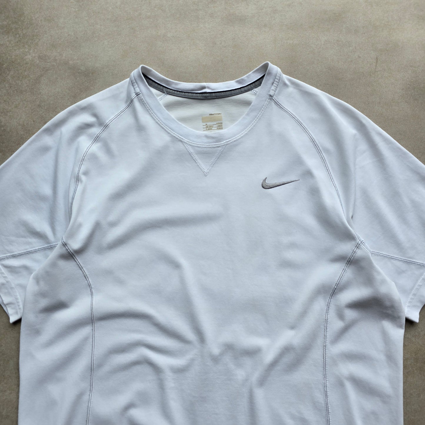 Vintage Y2K Nike Mini Swoosh Tee - M