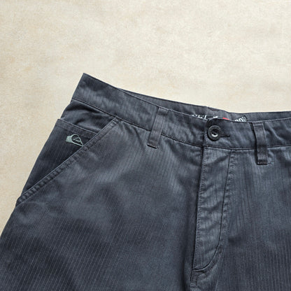 Vintage Y2K Quiksilver Shorts - 30