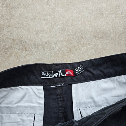 Vintage Y2K Quiksilver Shorts - 30