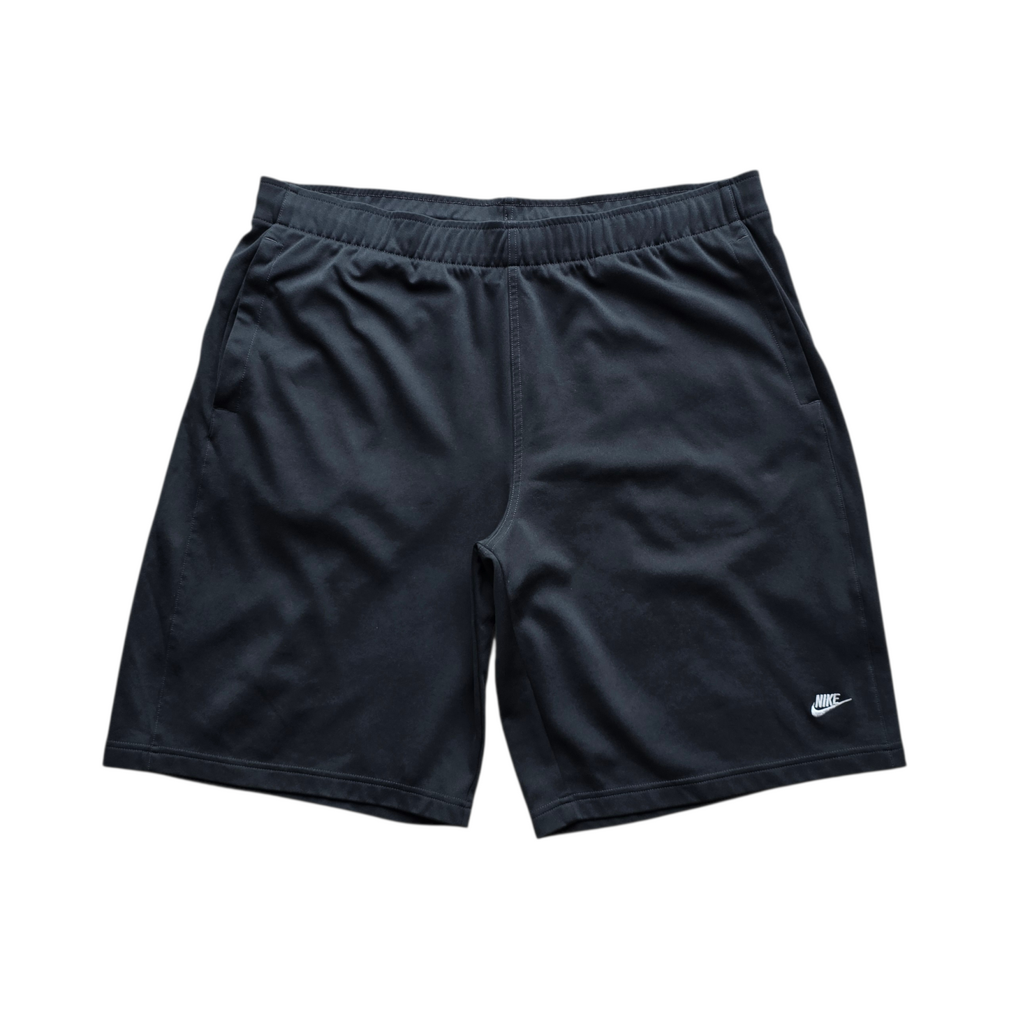 Vintage Nike Embroidered Logo Shorts - L