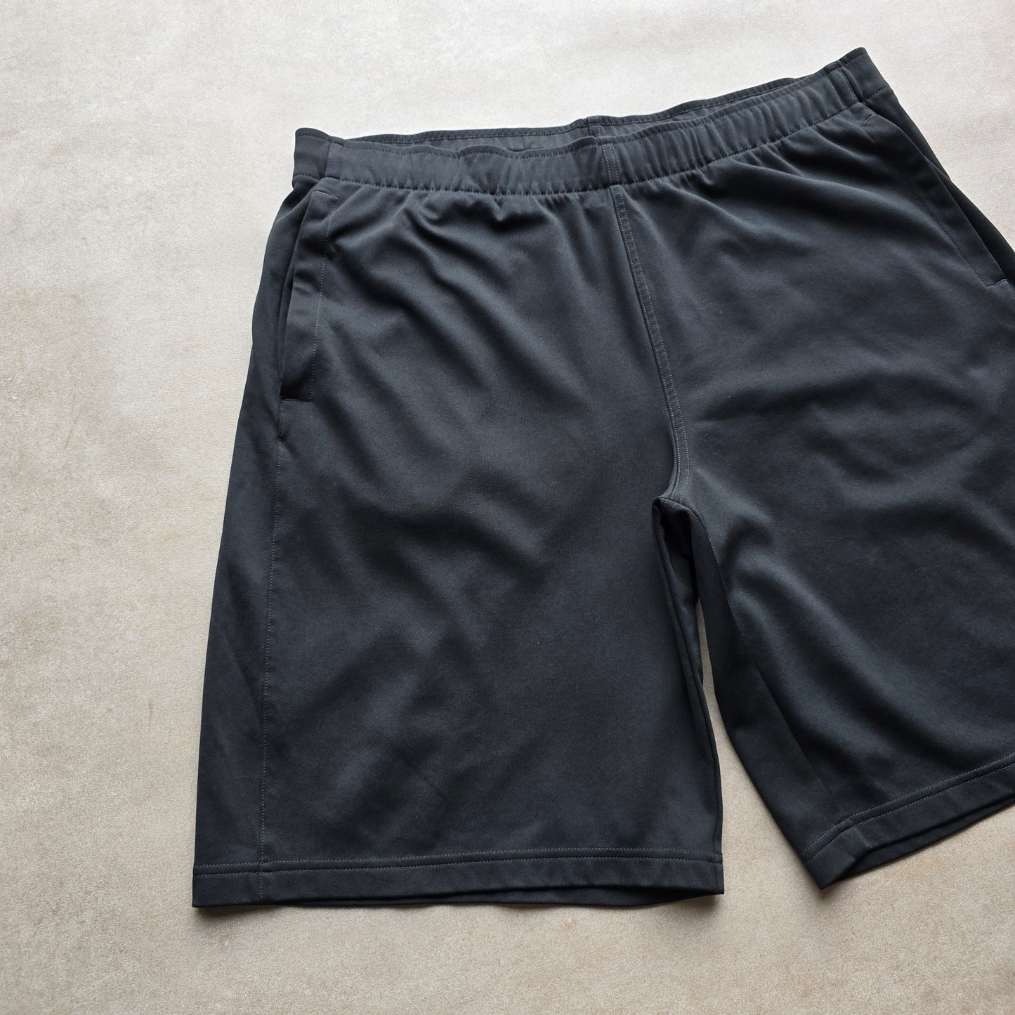 Vintage Nike Embroidered Logo Shorts - L