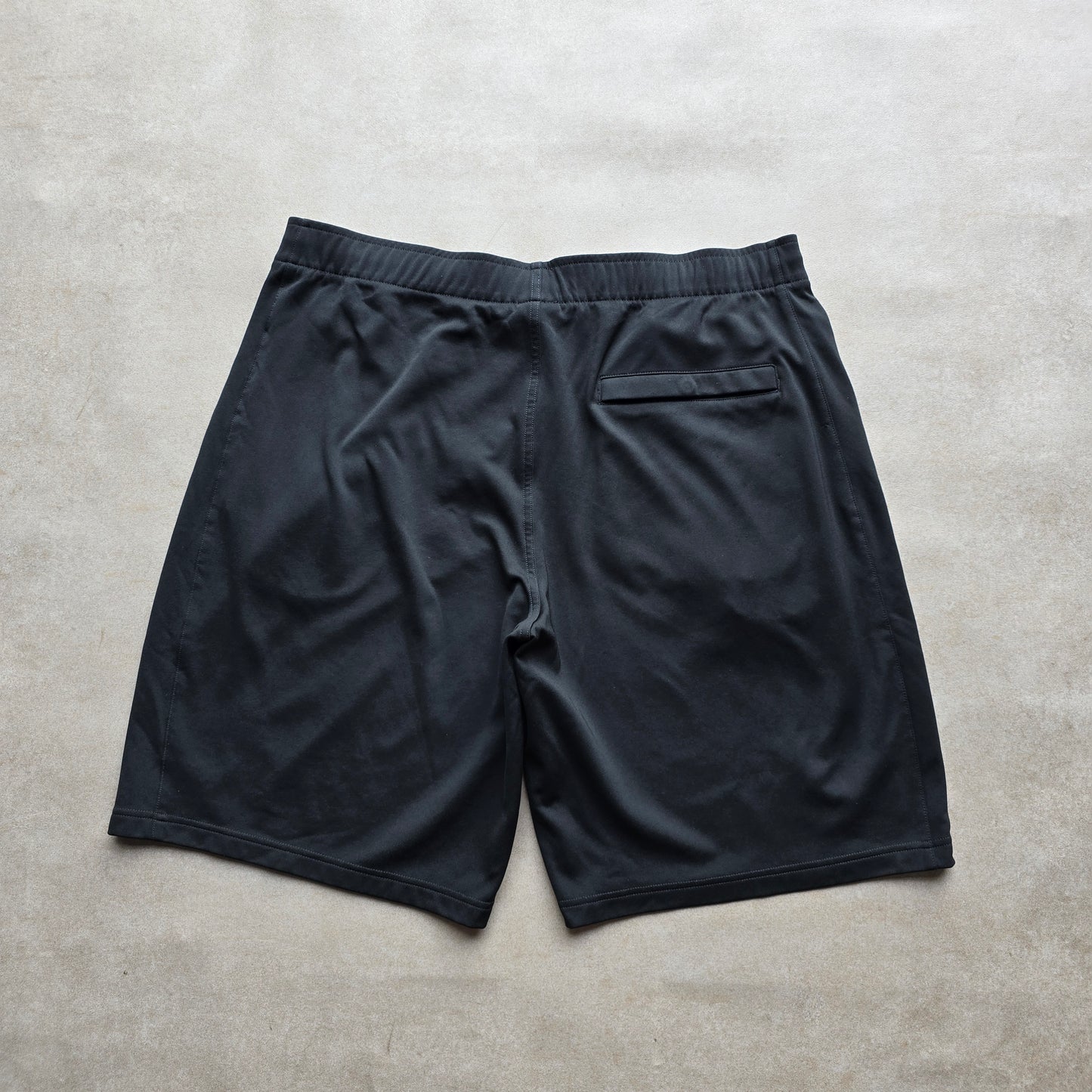 Vintage Nike Embroidered Logo Shorts - L