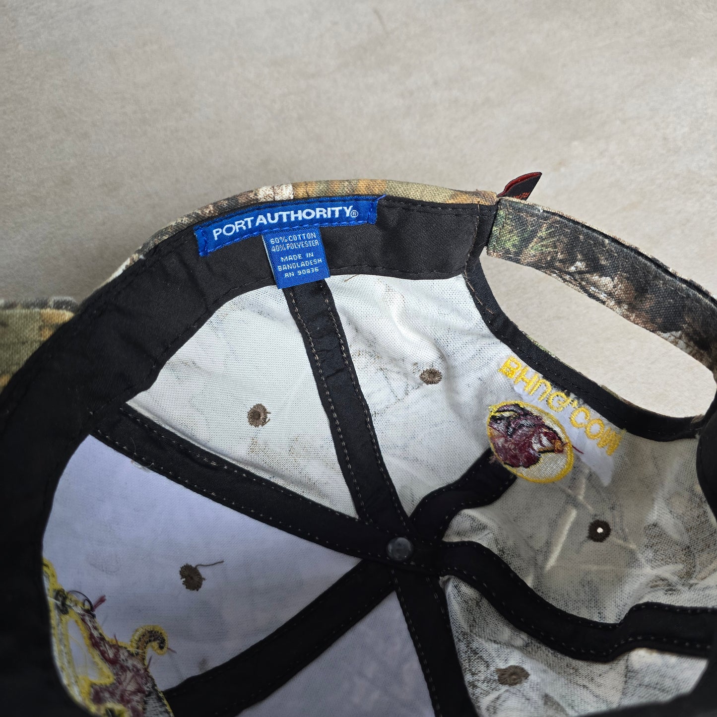 Vintage Blood Hound Realtree Camo Hat