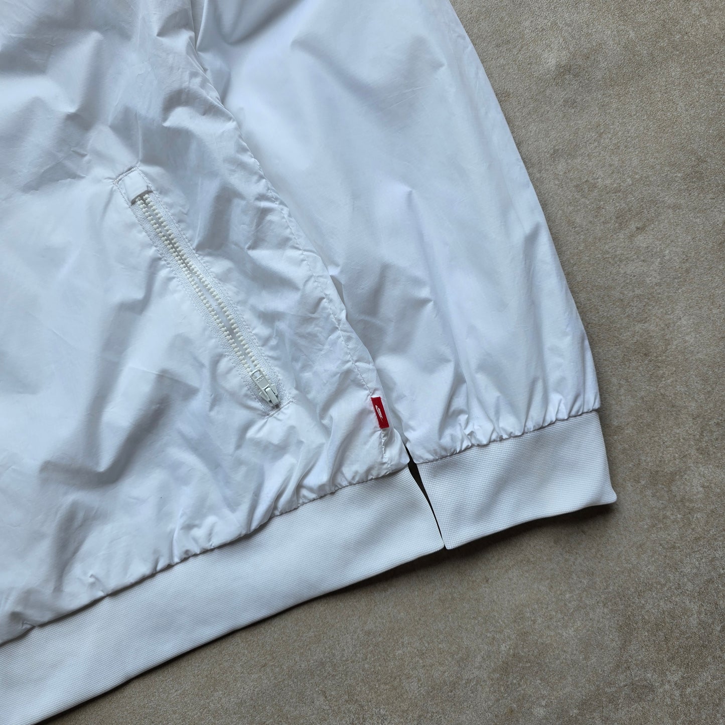 Nike Hooded Windbreaker Jacket - WMNS L