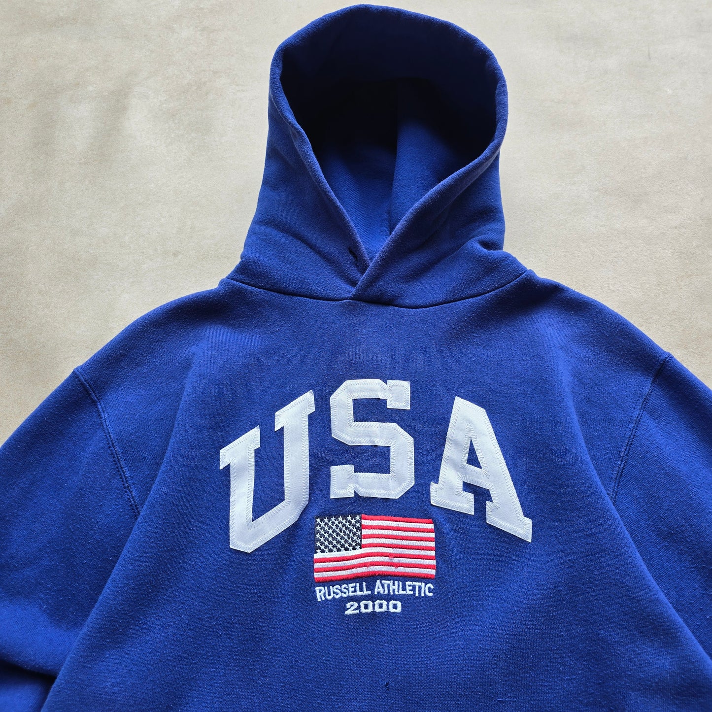Vintage Russell Athletic USA 2000 Hoodie - S