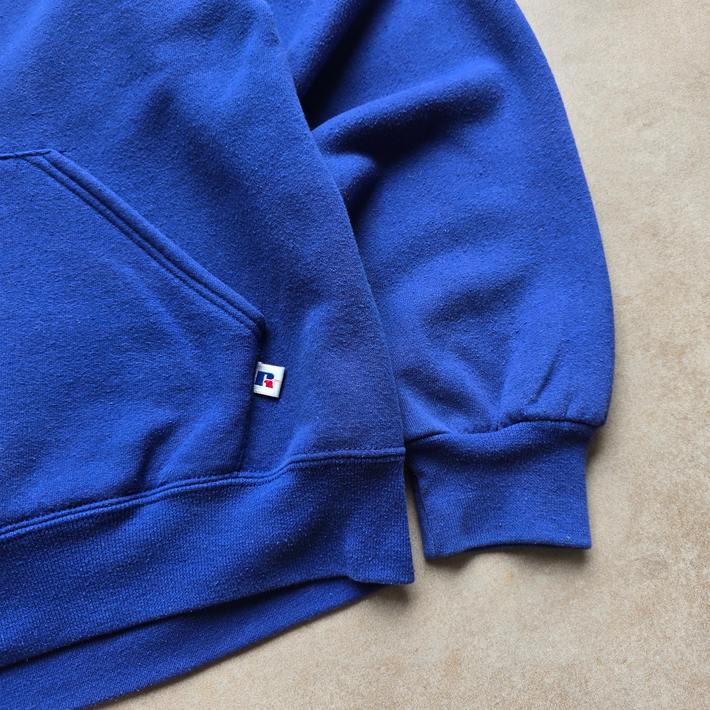 Vintage Russell Athletic USA 2000 Hoodie - S
