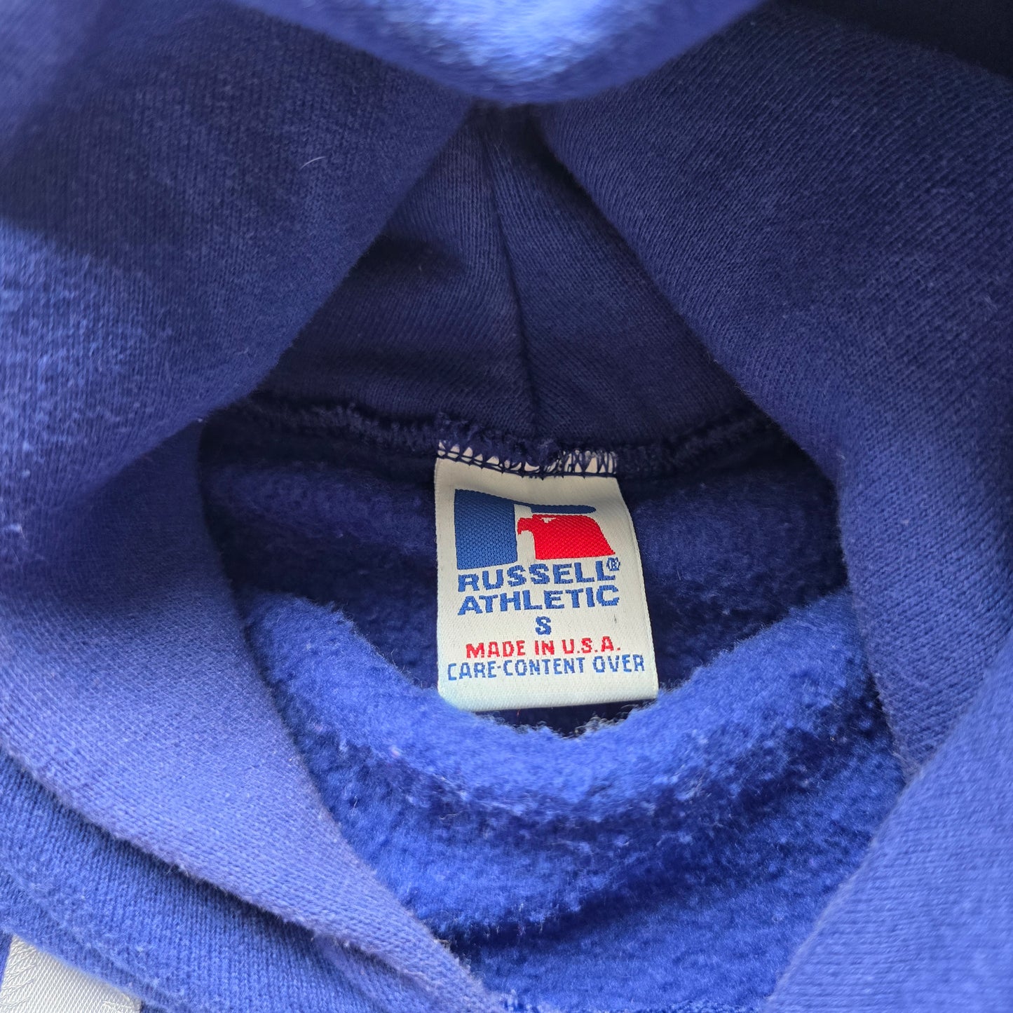 Vintage Russell Athletic USA 2000 Hoodie - S