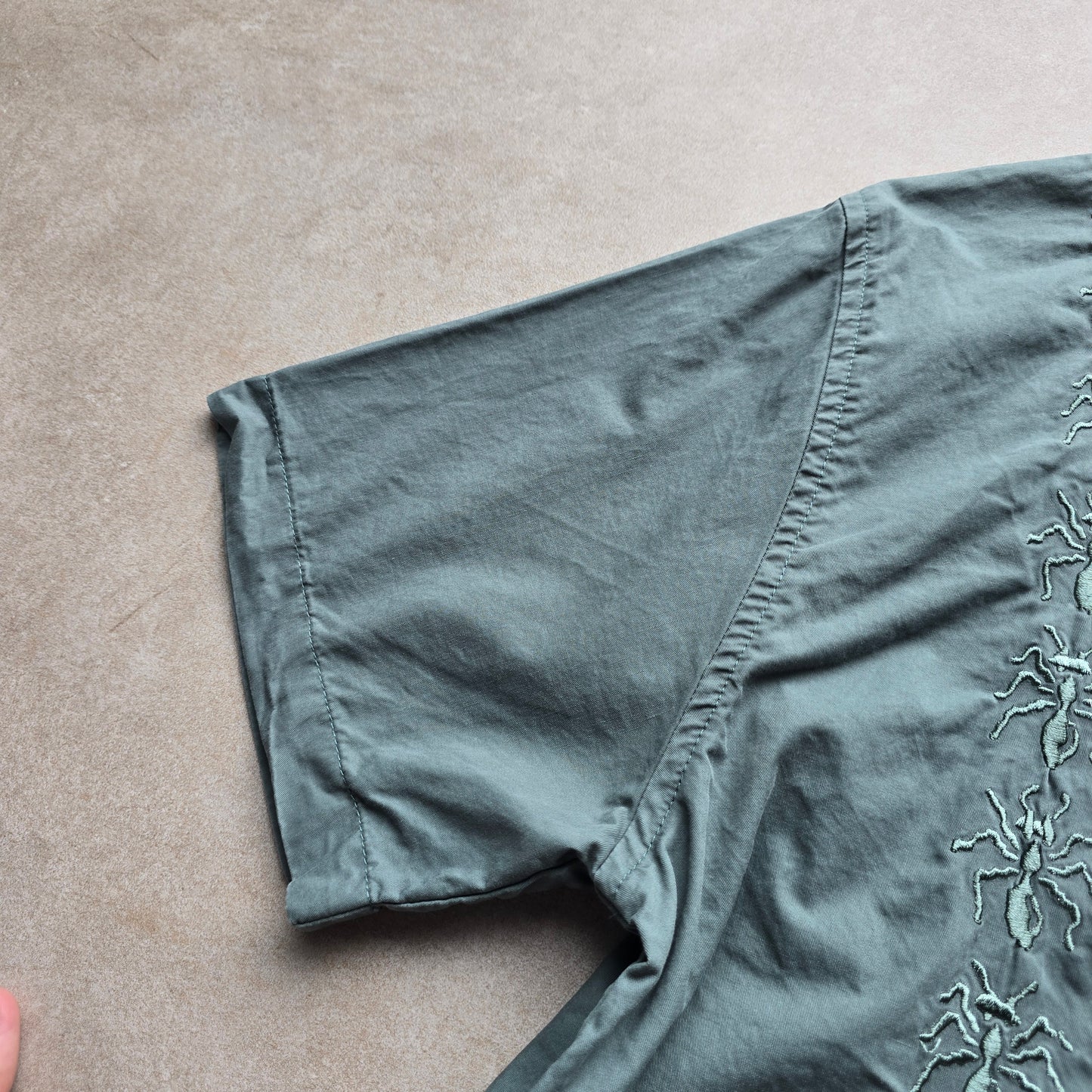 Butter Goods Bug Short Sleeve Zip Shirt - M
