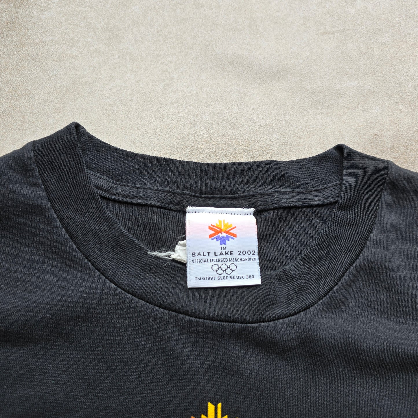 Vintage 2002 Salt Lake USA Winter Olympics Tee - M