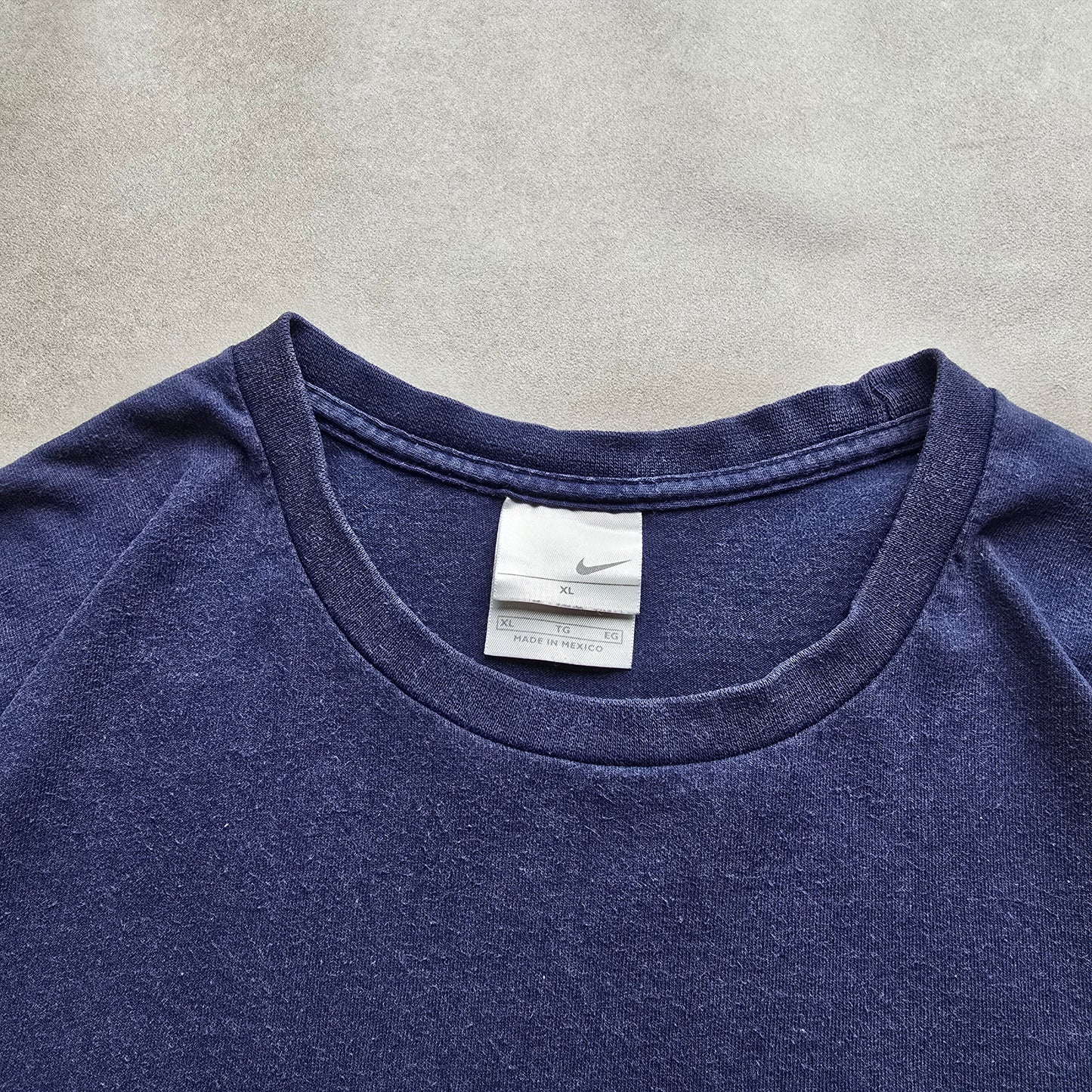 Vintage Nike Embroidered Mini Swoosh Tee - XL