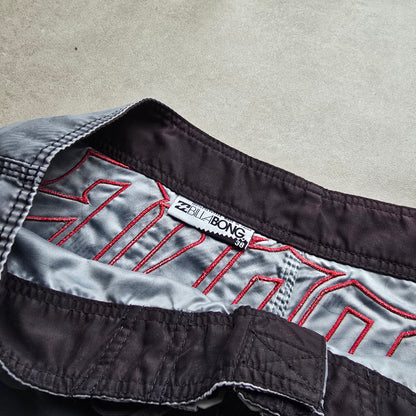 Vintage Y2K Billabong Camo Board Shorts - 38