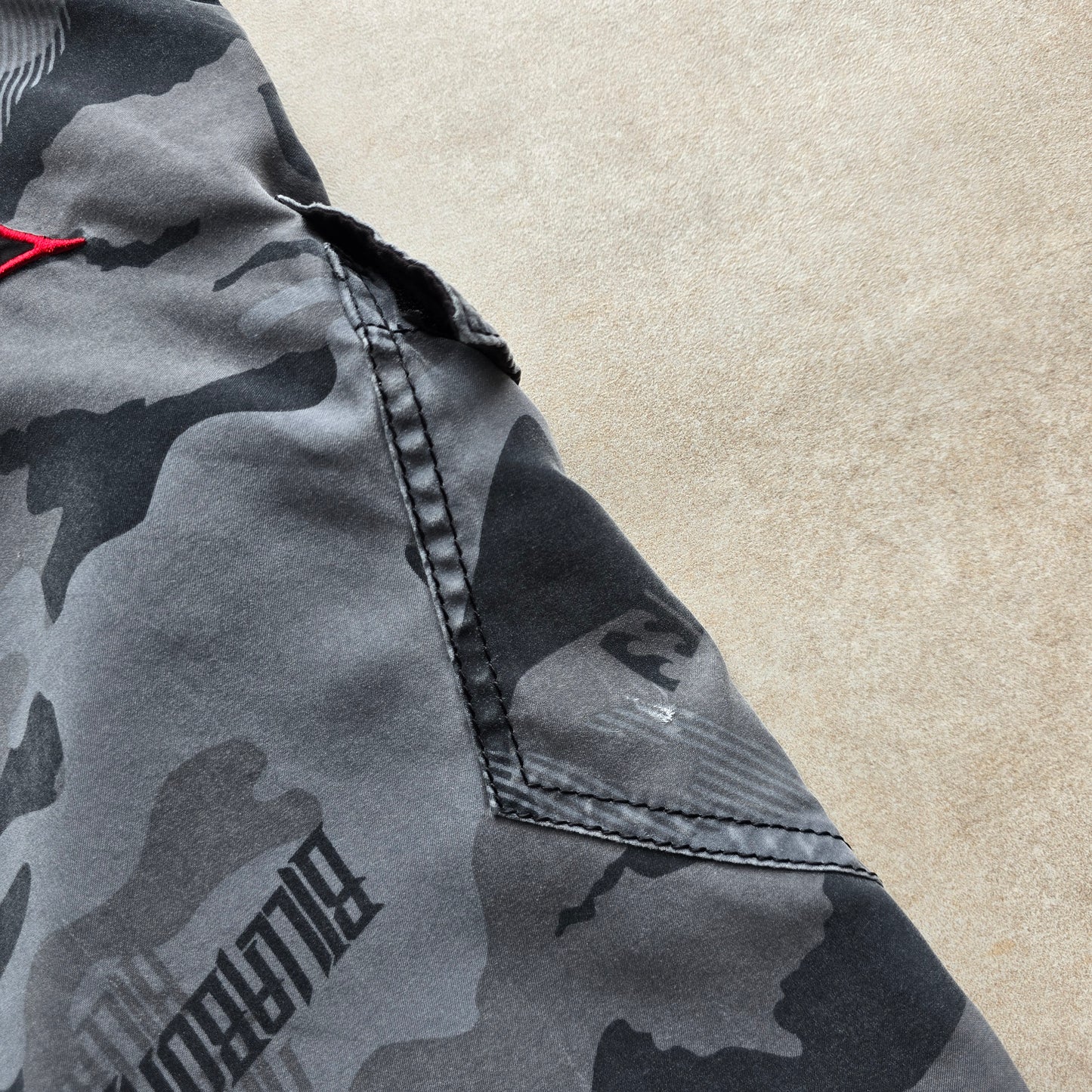 Vintage Y2K Billabong Camo Board Shorts - 38