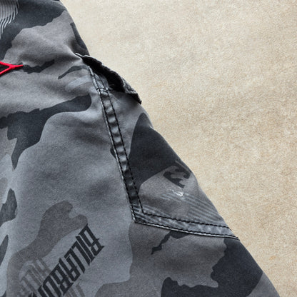 Vintage Y2K Billabong Camo Board Shorts - 38