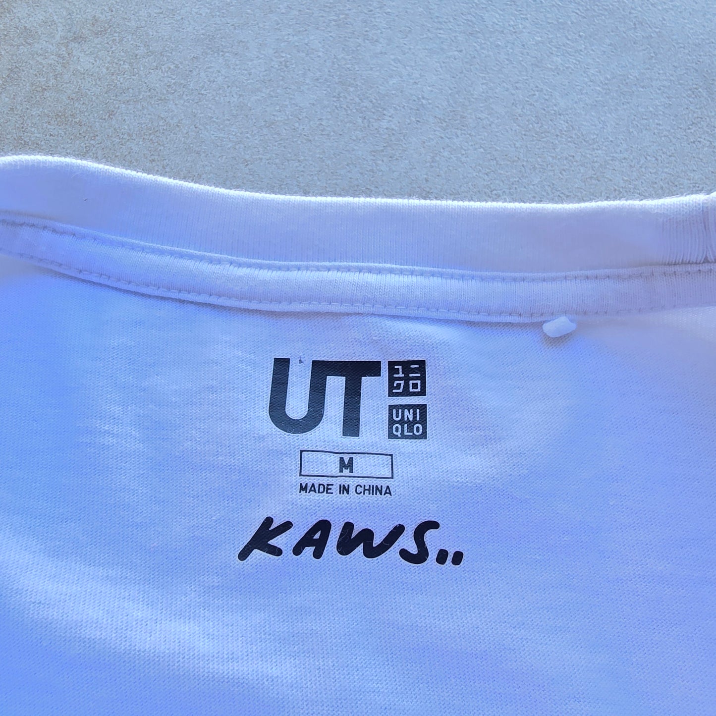 Kaws x Uniqlo Tee - M