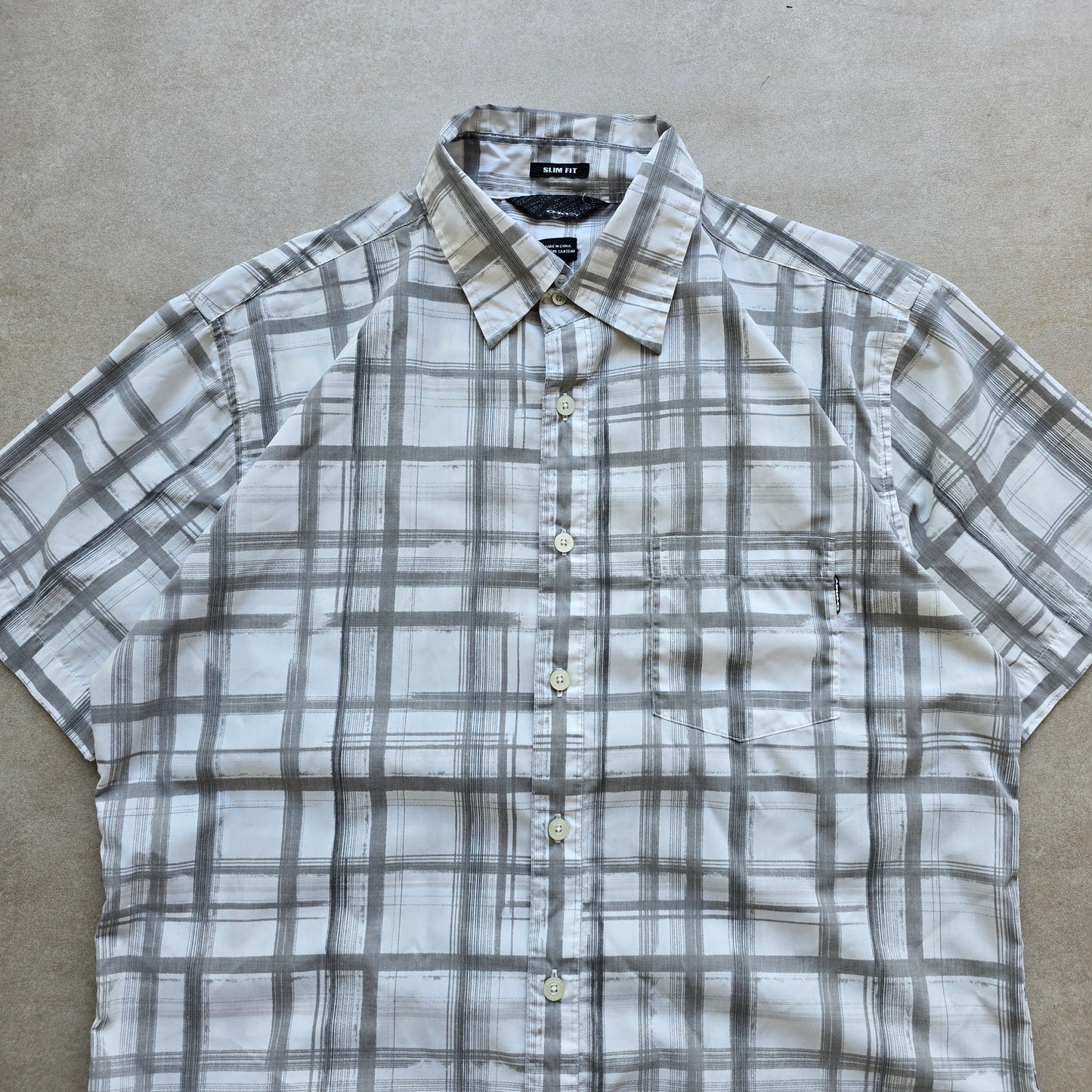 Oakley Short Sleeve Button Up Shirt - L
