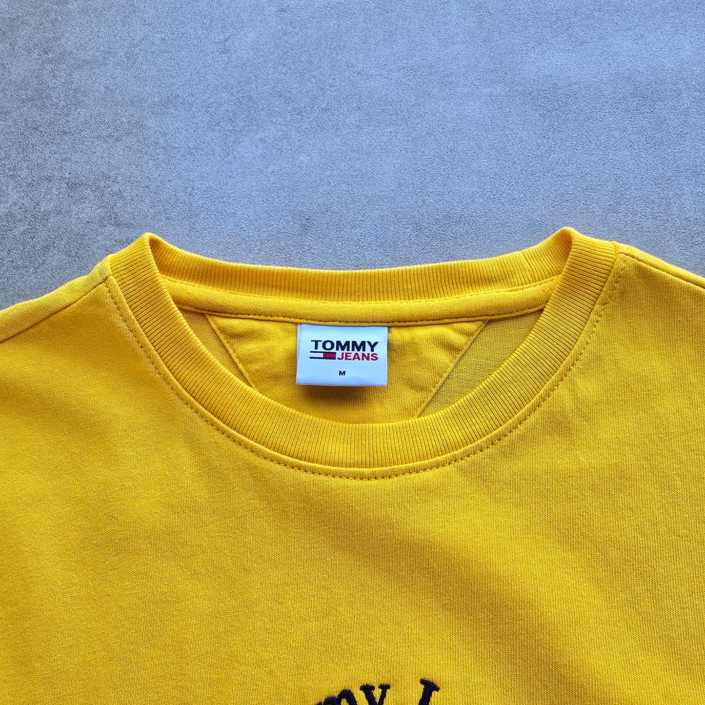Tommy Hilfiger Tee - M