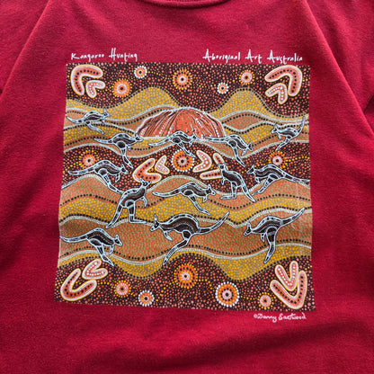 Vintage Kangaroo Hunting Aboriginal Art Tee - S