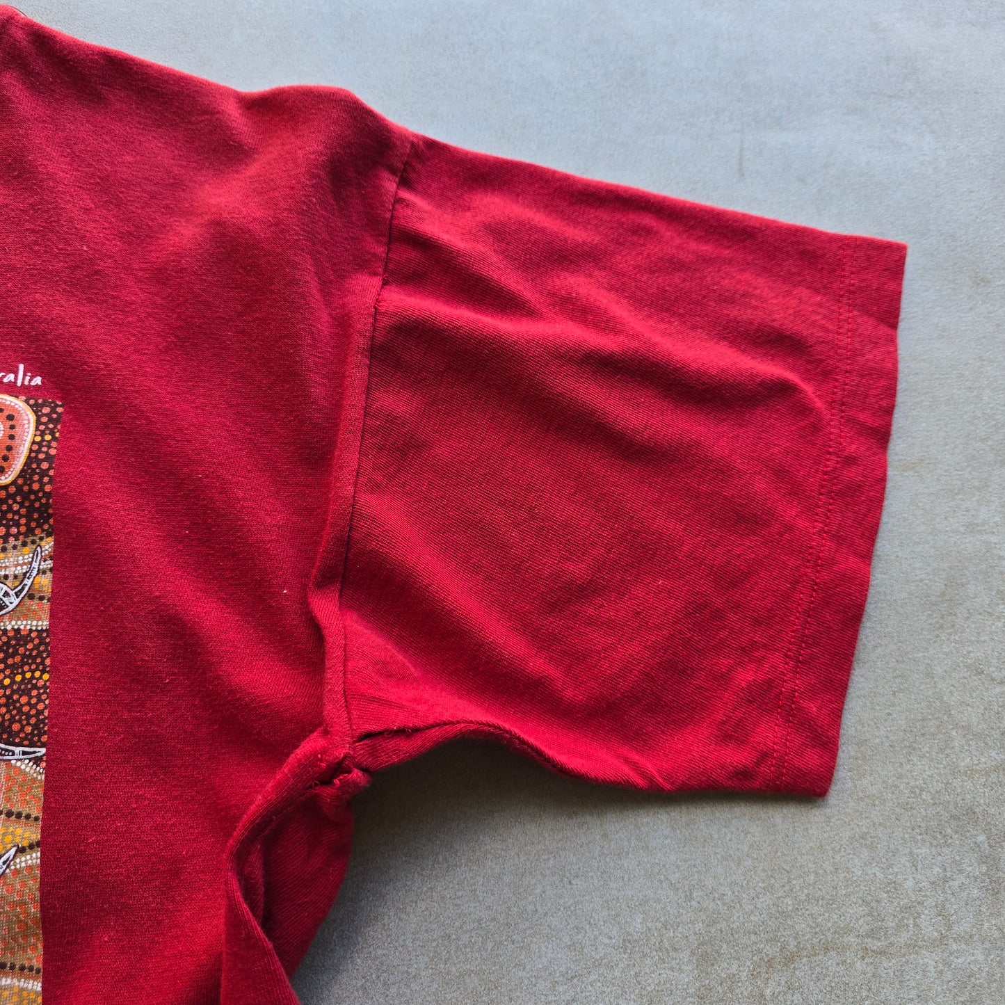 Vintage Kangaroo Hunting Aboriginal Art Tee - S