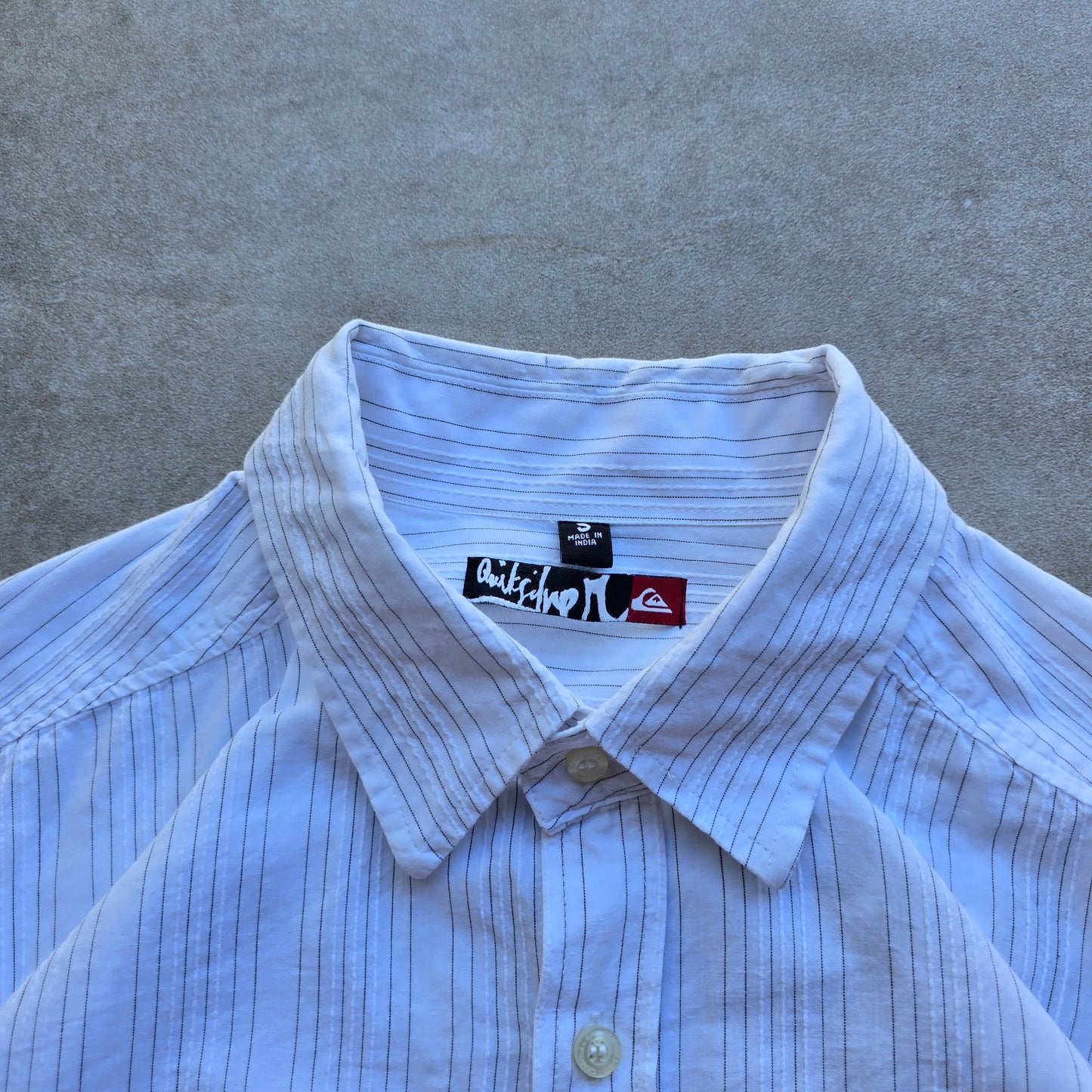 Vintage Y2K Quiksilver Short Sleeve Button Up Shirt - S/M