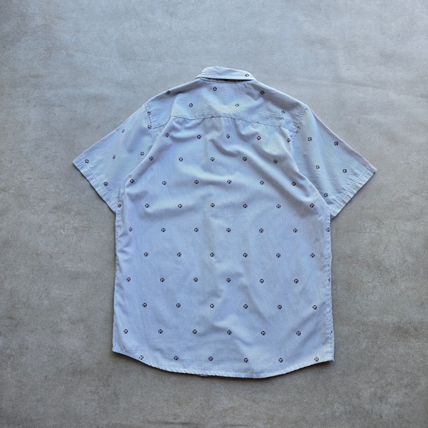 Vintage Y2K Quiksilver Short Sleeve Button Up Shirt - S/M