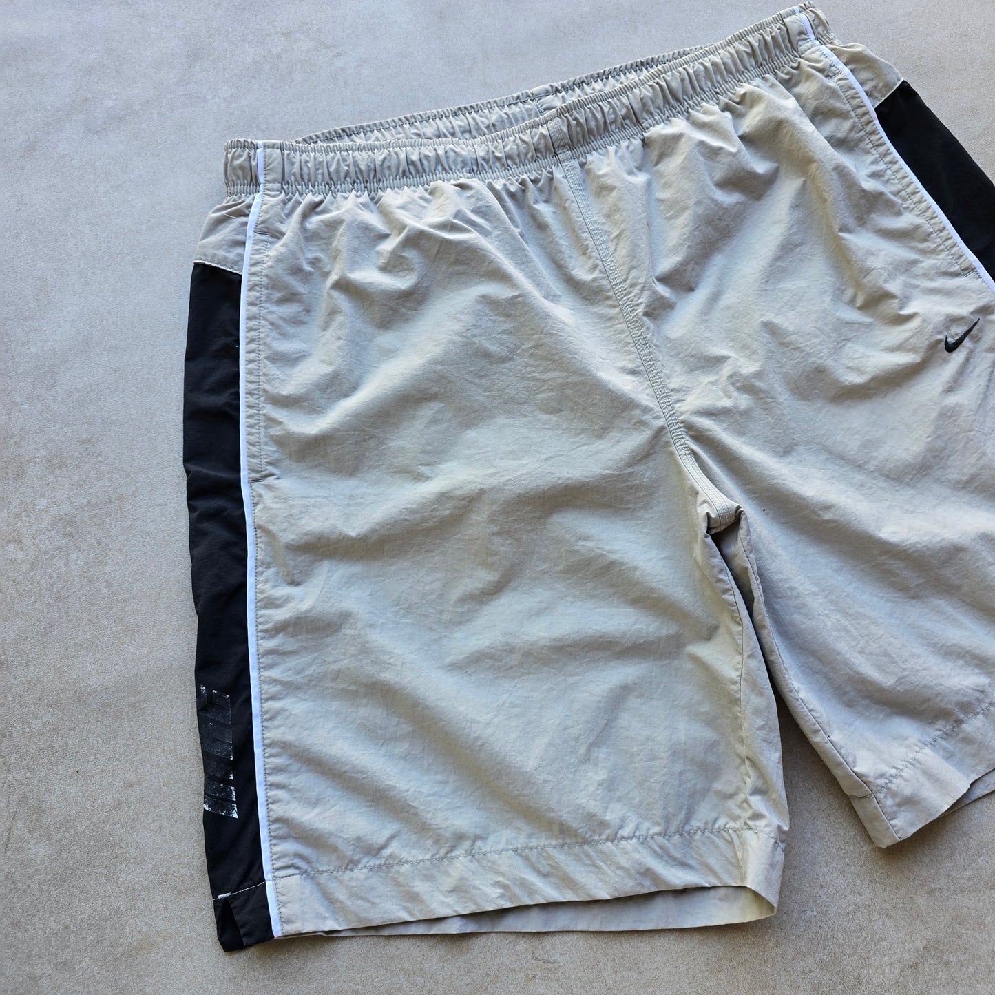Vintage Nike Embroidered Mini Swoosh Shorts - L/XL