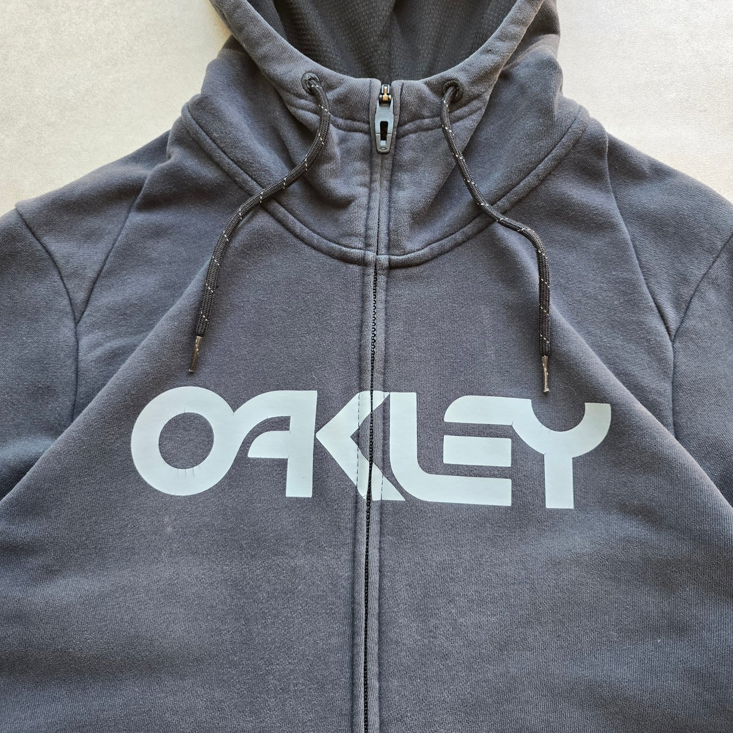 Oakley Distressed Full Zip Hoodie - M