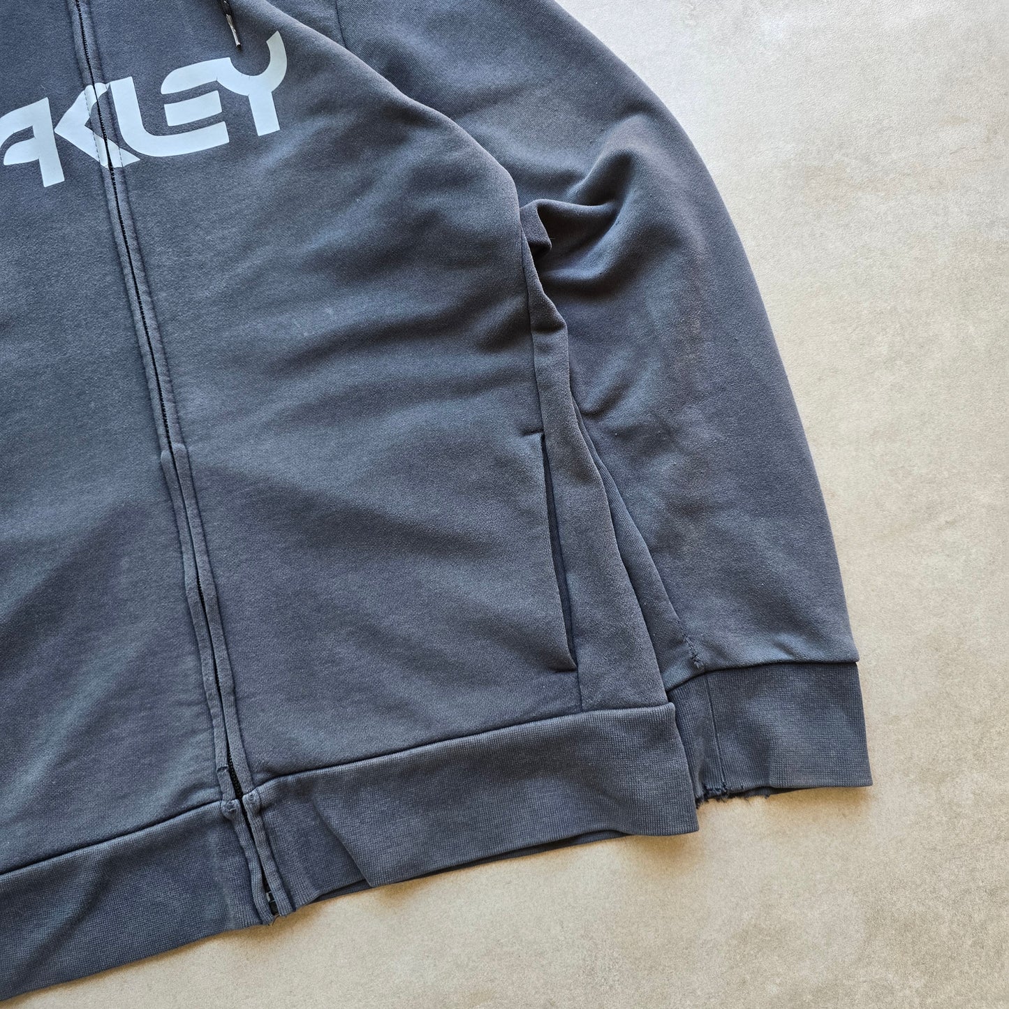 Oakley Distressed Full Zip Hoodie - M