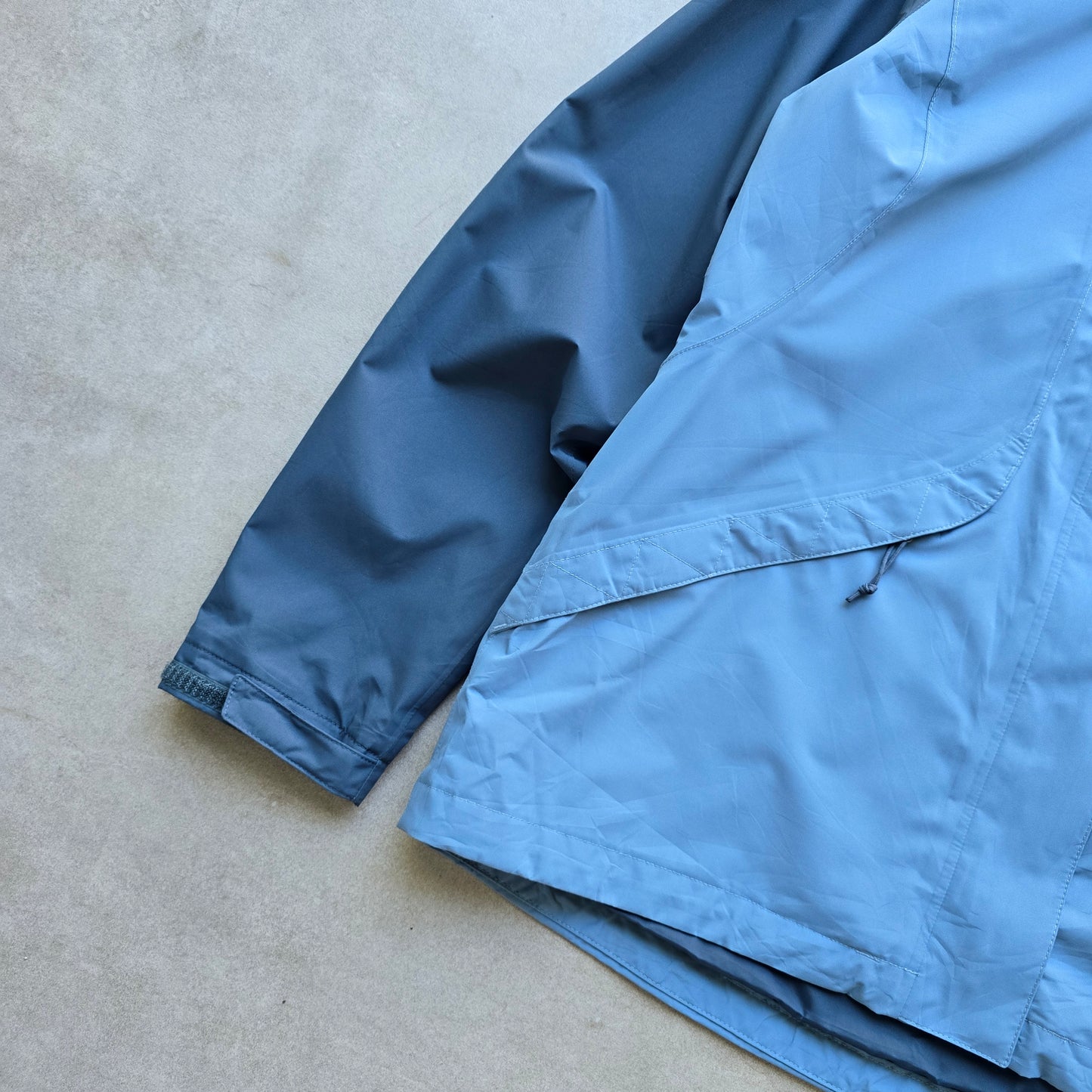The North Face Dryvent Jacket - WMNS L