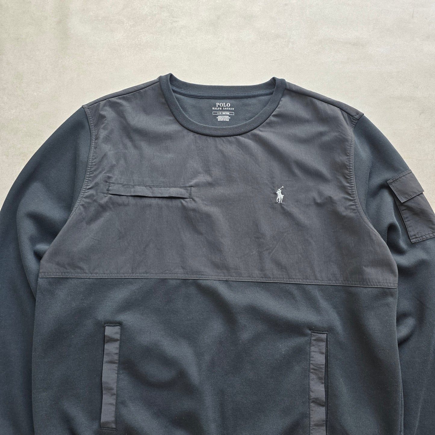 Ralph Lauren Water Repellent Hybrid Sweatshirt - L