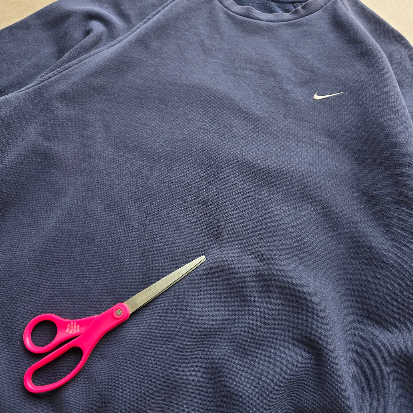 Vintage Nike Embroidered Mini Swoosh Sweatshirt - L