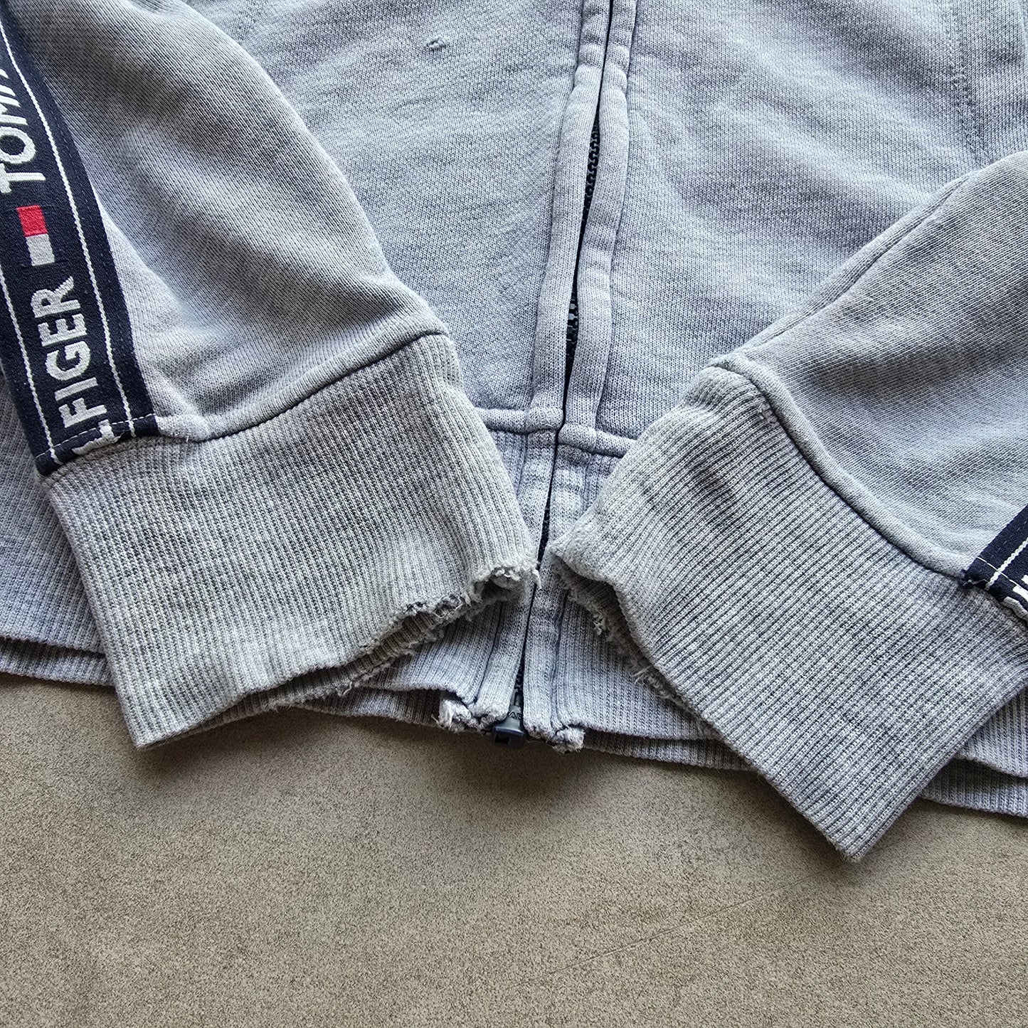 Tommy Hilfiger Full Zip Sweatshirt - M/L