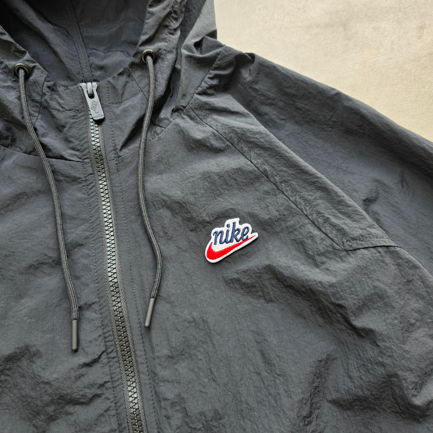 Nike Windbreaker Jacket - S