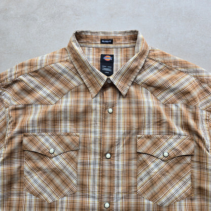 Dickies Plaid Pearl Snap Short Sleeve Shirt - L