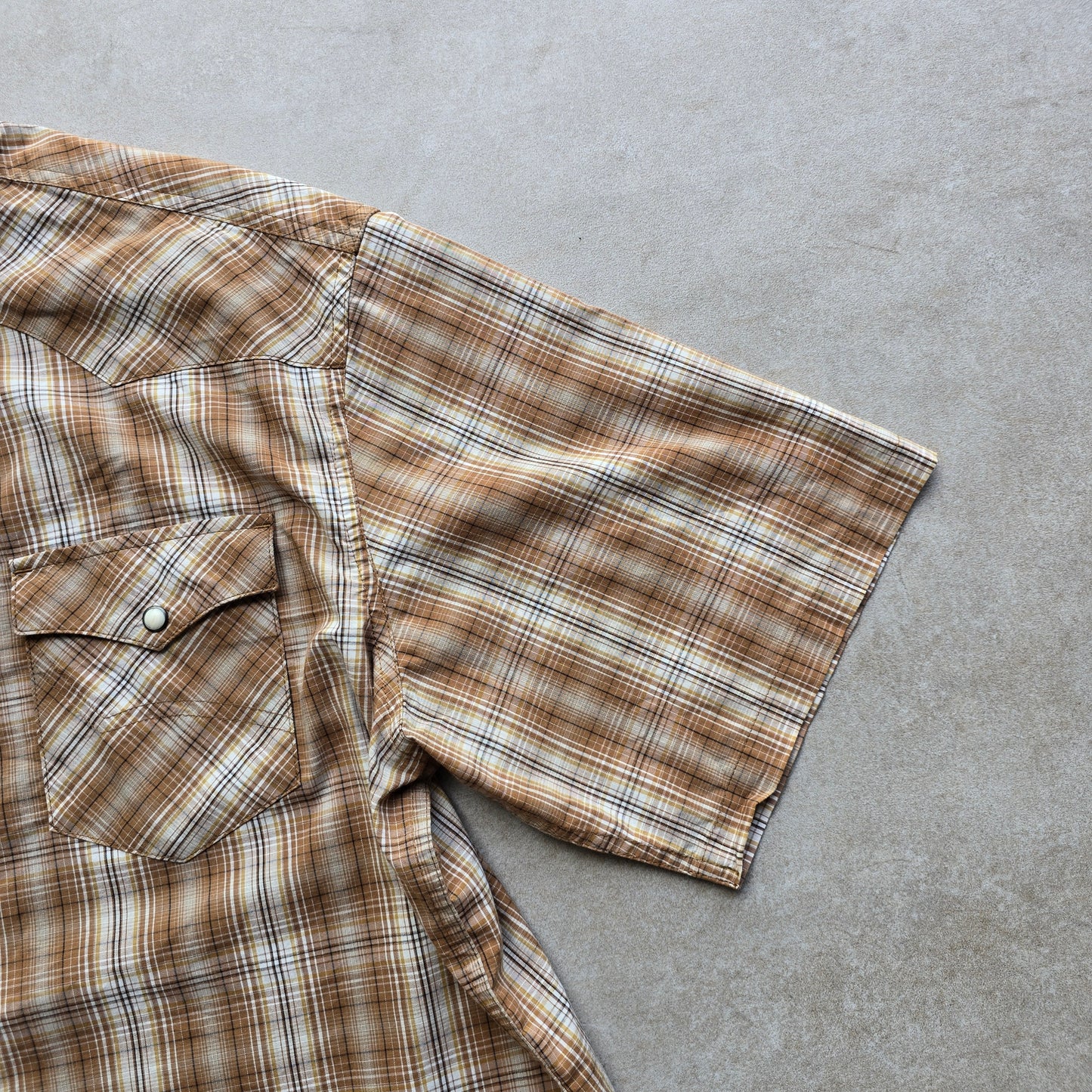 Dickies Plaid Pearl Snap Short Sleeve Shirt - L