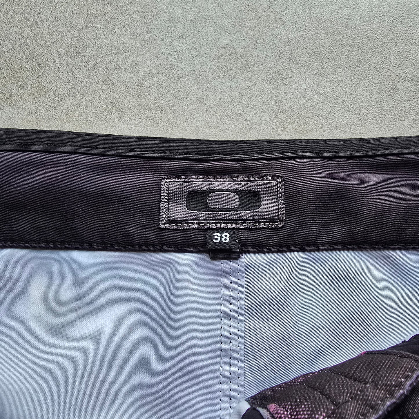 Vintage Y2K Oakley Board Shorts - 38