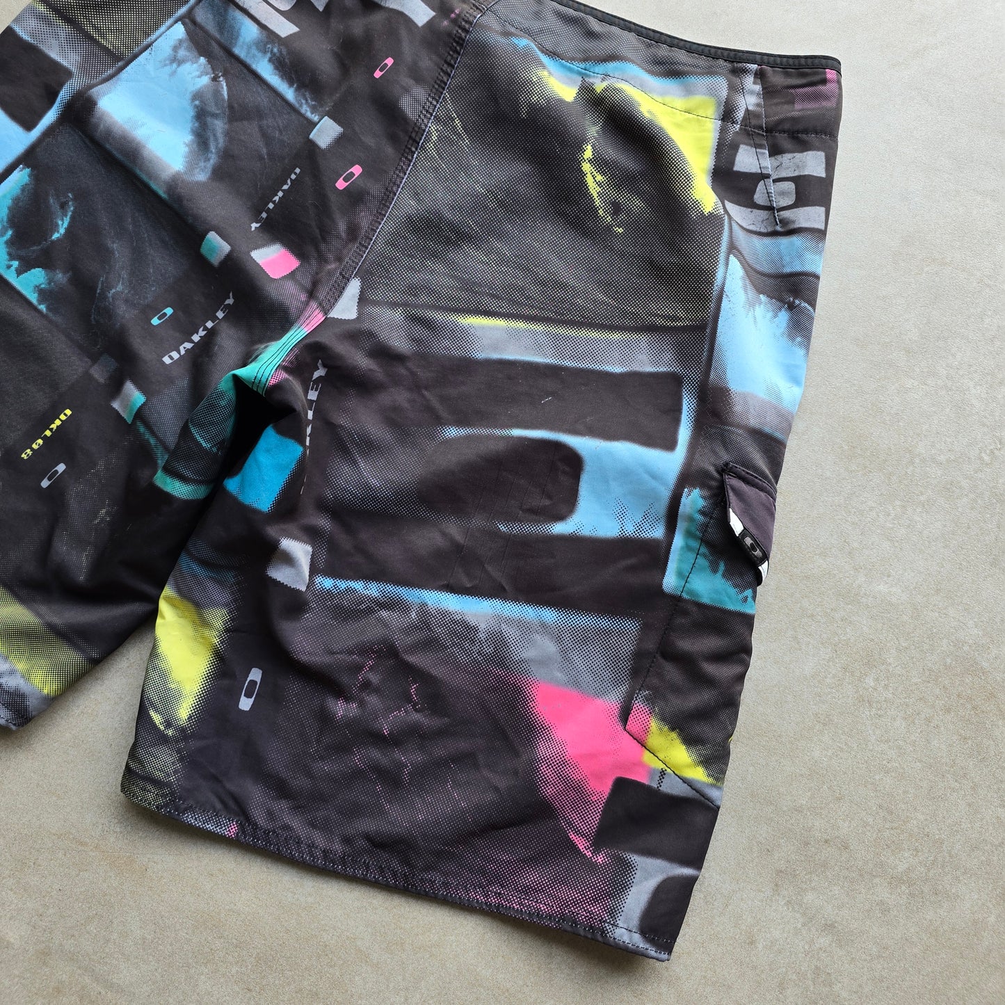 Vintage Y2K Oakley Board Shorts - 38