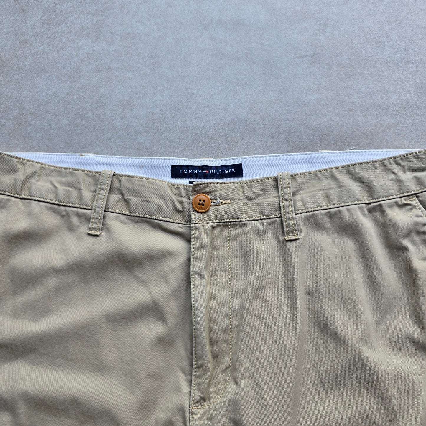Tommy Hilfiger Cargo Shorts - 38