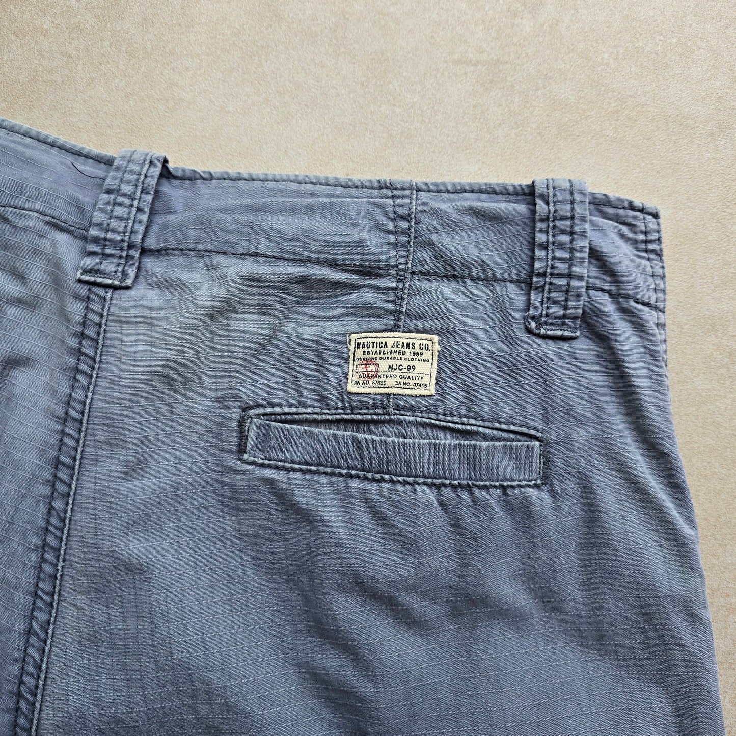 Vintage Y2K Nautica Faded Cargo Shorts - 32