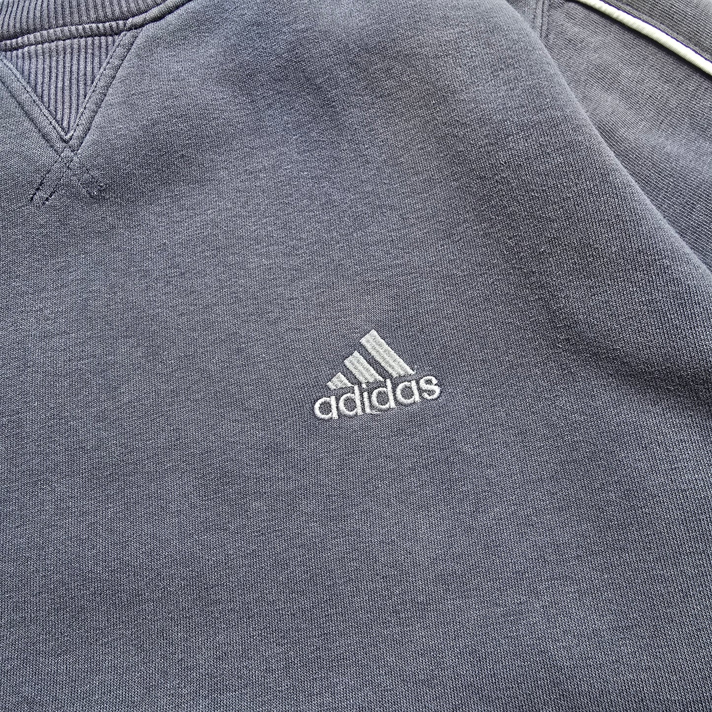 Vintage Adidas Sweatshirt - S/M