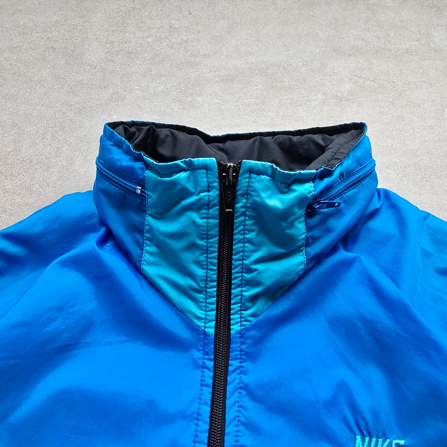 Vintage 90's Nike Windbreaker Jacket - M