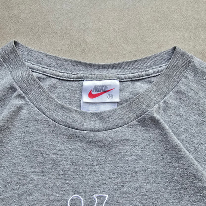 Vintage 90's Nike Embroidered Logo Tee - WMNS M