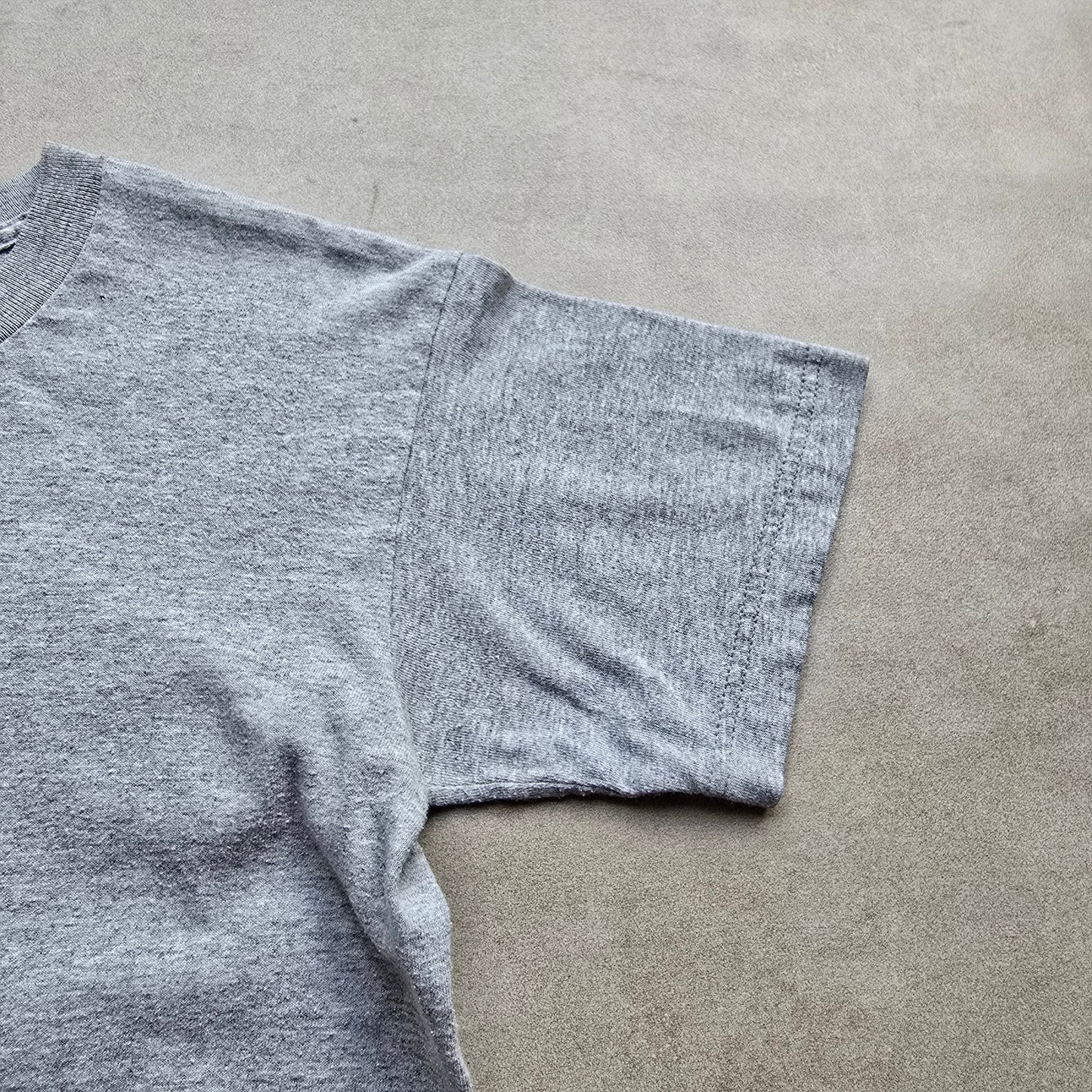 Vintage 90's Nike Embroidered Logo Tee - WMNS M