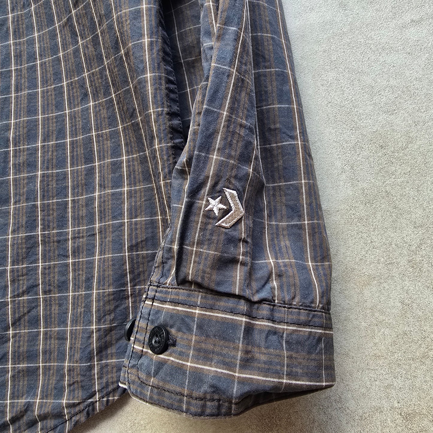 Converse Plaid Long Sleeve Button Up Shirt - L