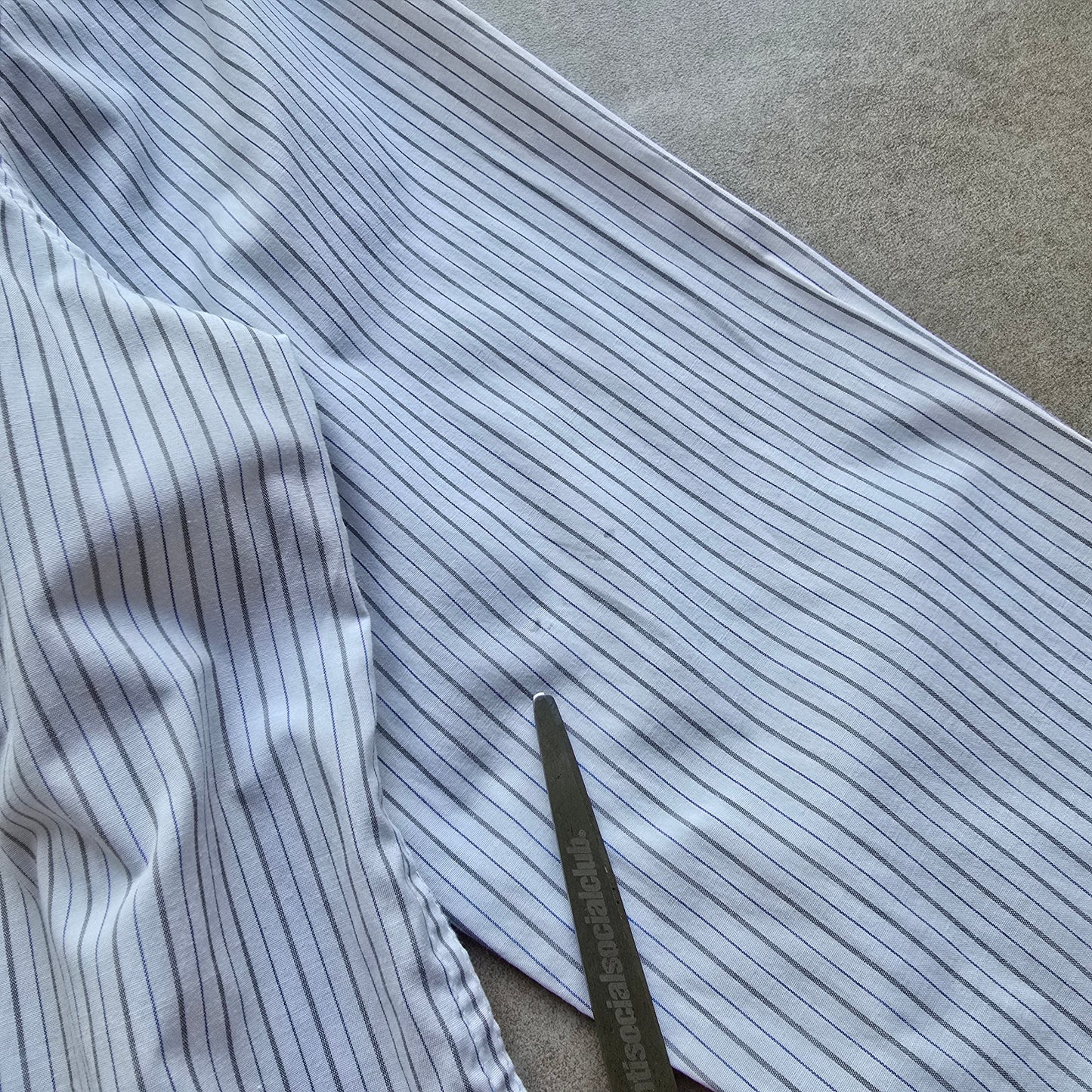 Vintage 2000's Quiksilver Striped Long Sleeve Button Up Shirt - S