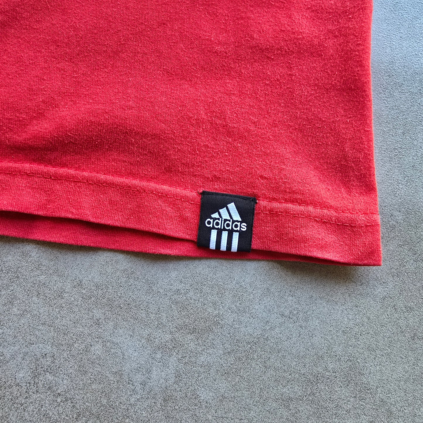 Vintage 2000's Adidas Graphic Tee - M