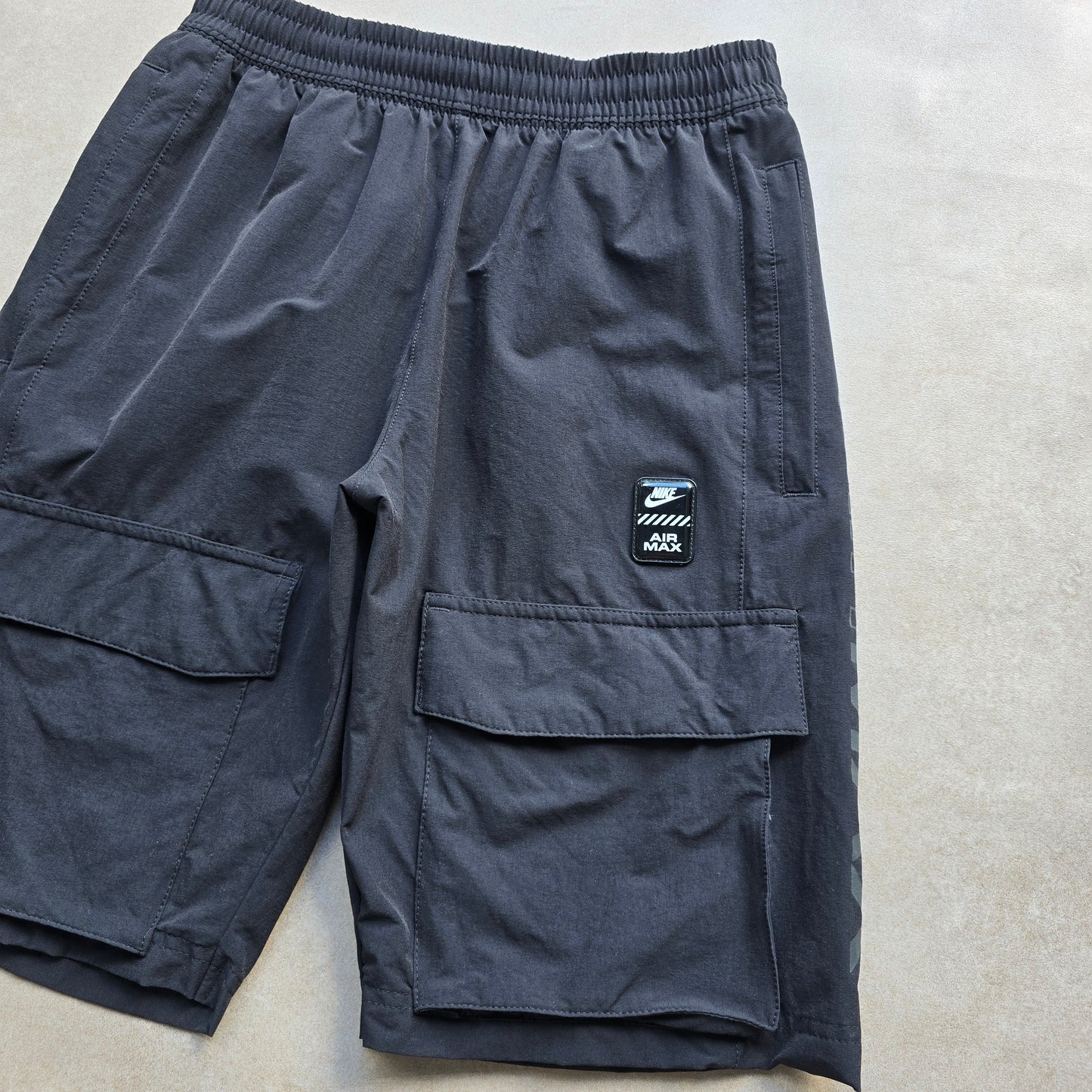 Nike Air Max Woven Cargo Shorts - S