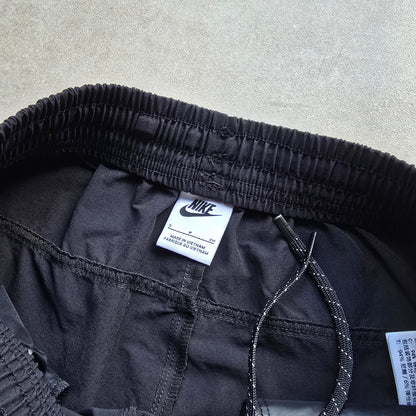 Nike Air Max Woven Cargo Shorts - S